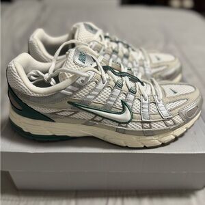 Nike P-6000 Premium Light Bone Bicoastal Green
